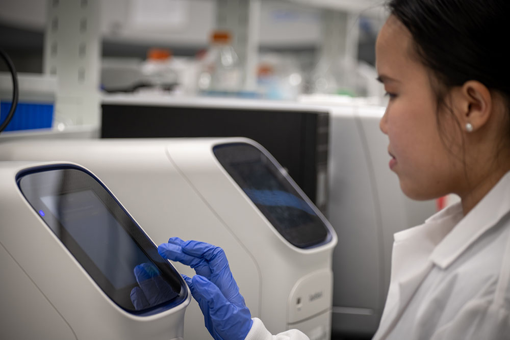 Virovek-Lab-Tech